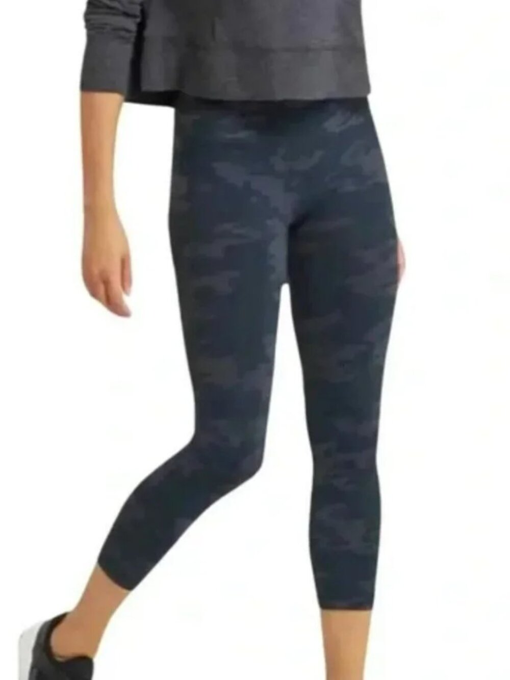 NWOT SPANX Wide Waist Seamless Black Camo Cropped Leggings -  Size L
